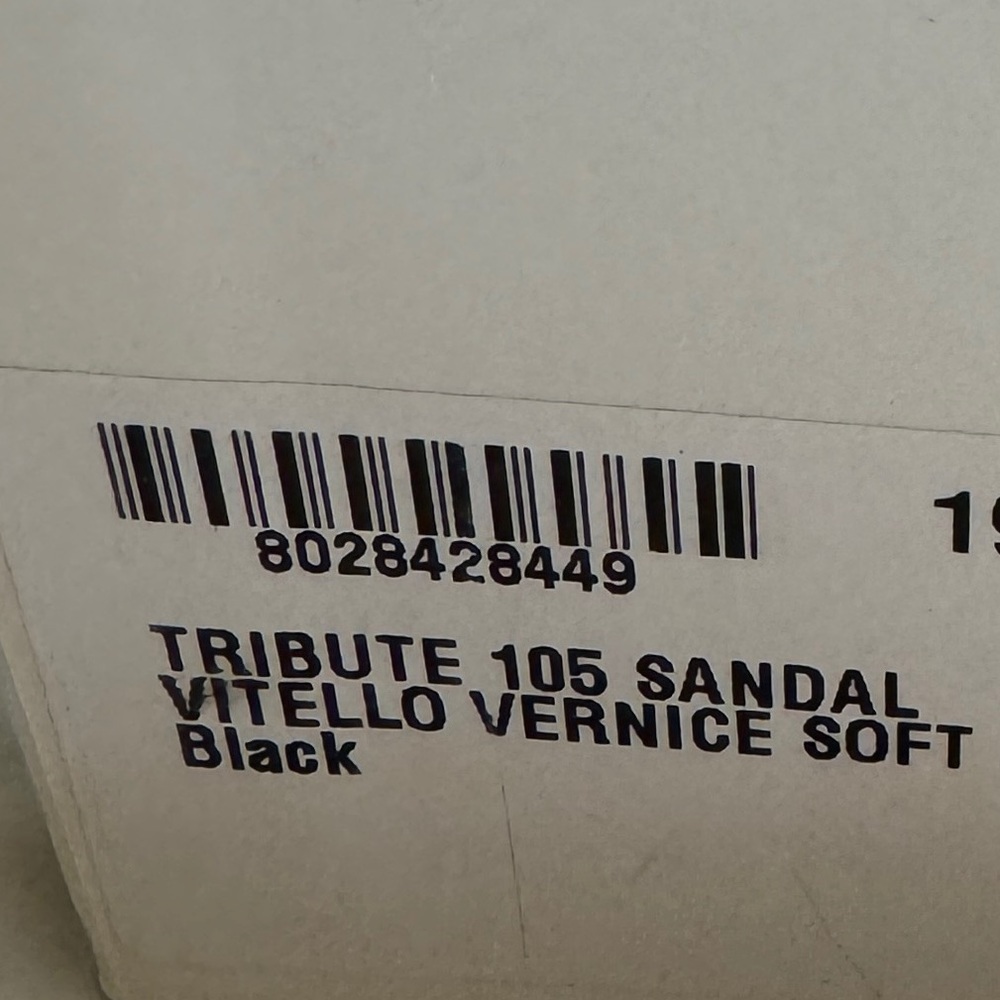 YSL Tribute 105 Sandal — Vitello Vernice Soft - Picture 8 of 9